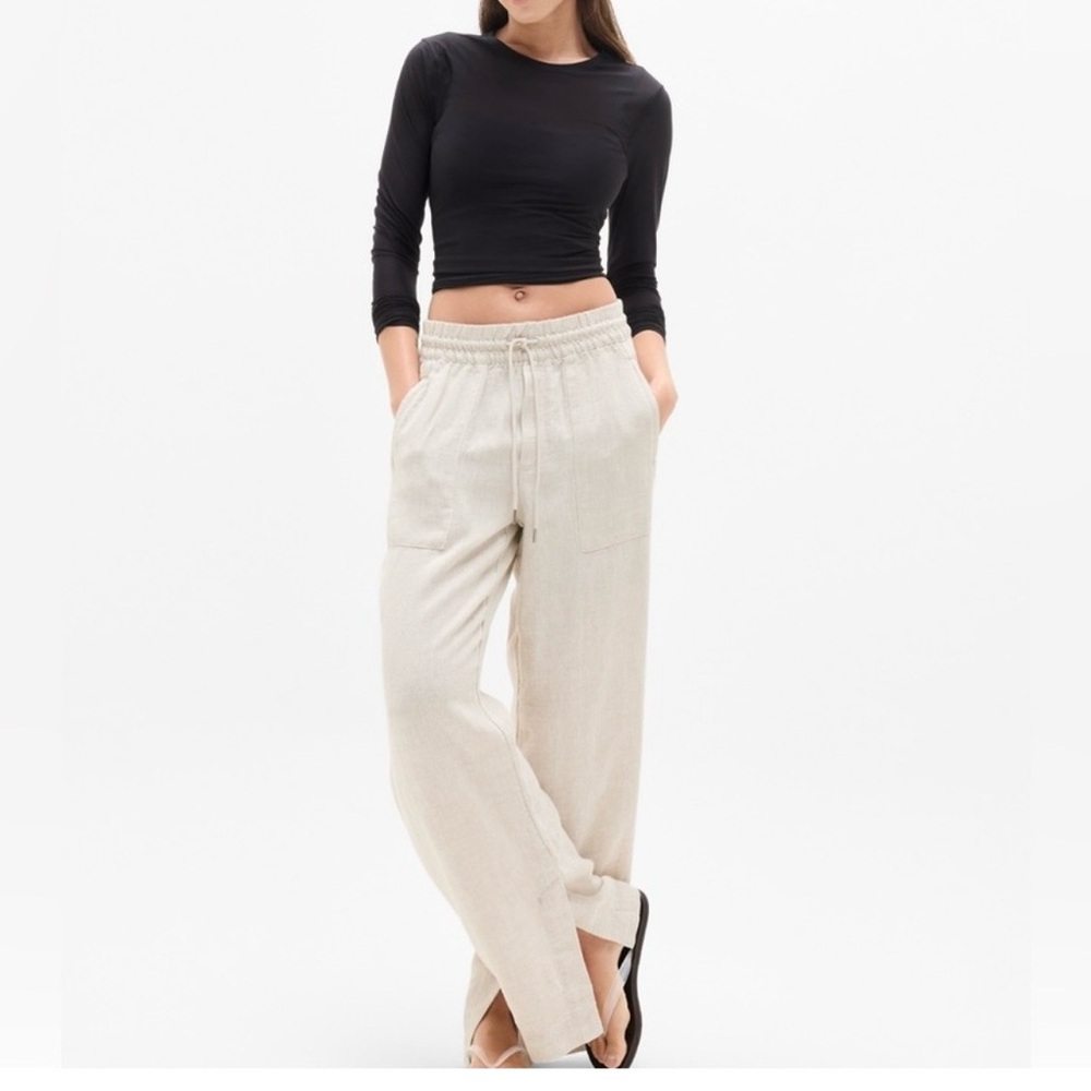 NWT Athleta Wide Leg Drawstring Pants in Light Beige